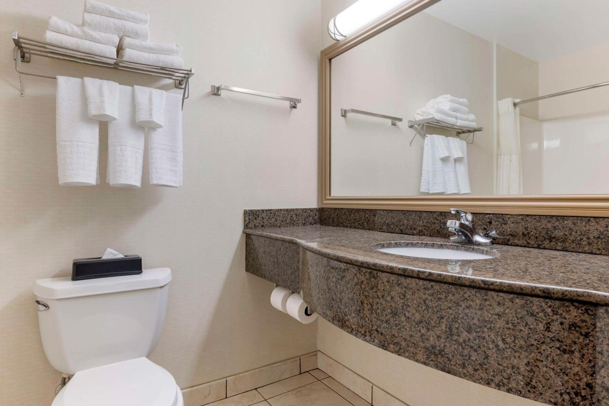 Best Western Plus Lake Elsinore Inn & Suites Luaran gambar