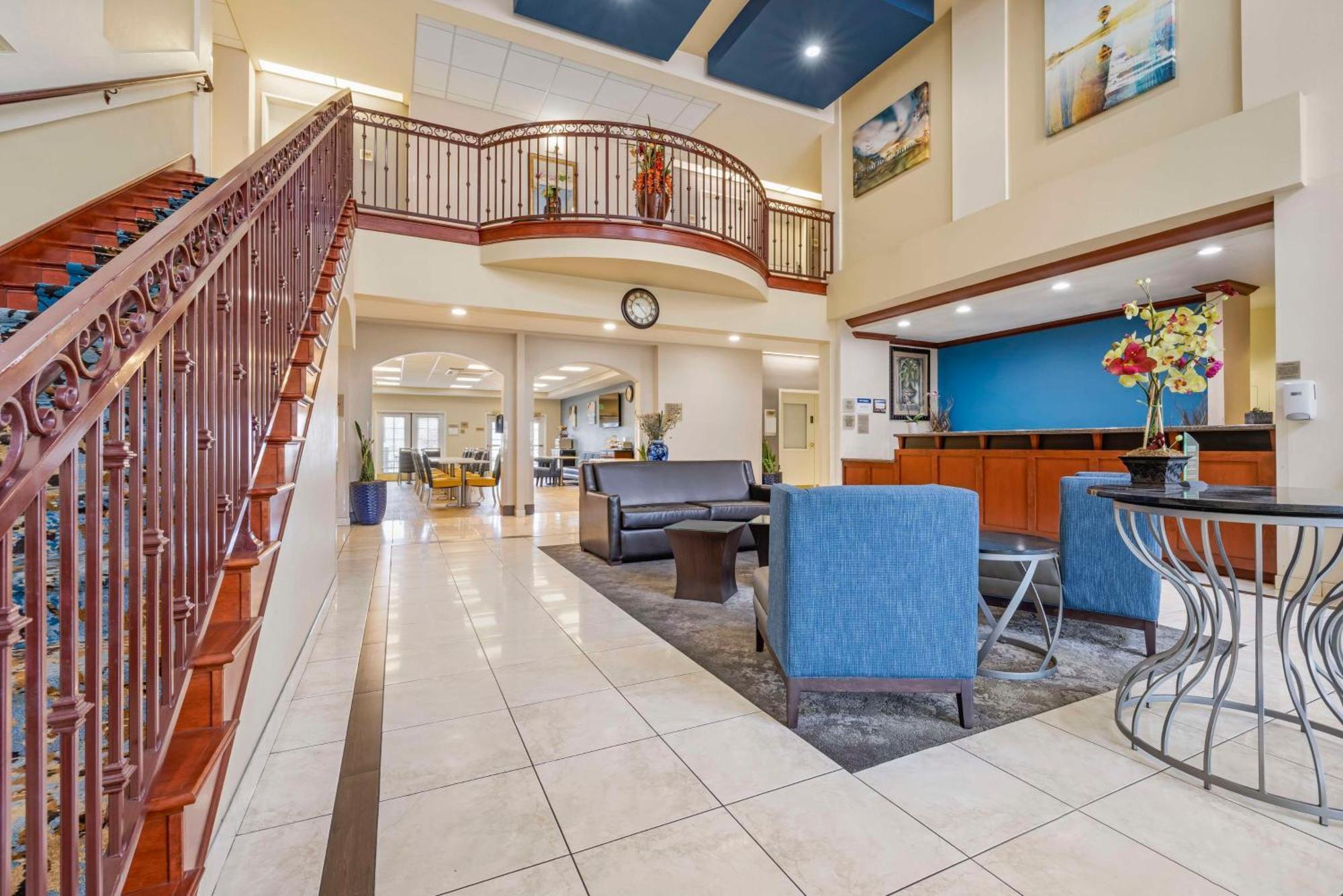 Best Western Plus Lake Elsinore Inn & Suites Luaran gambar