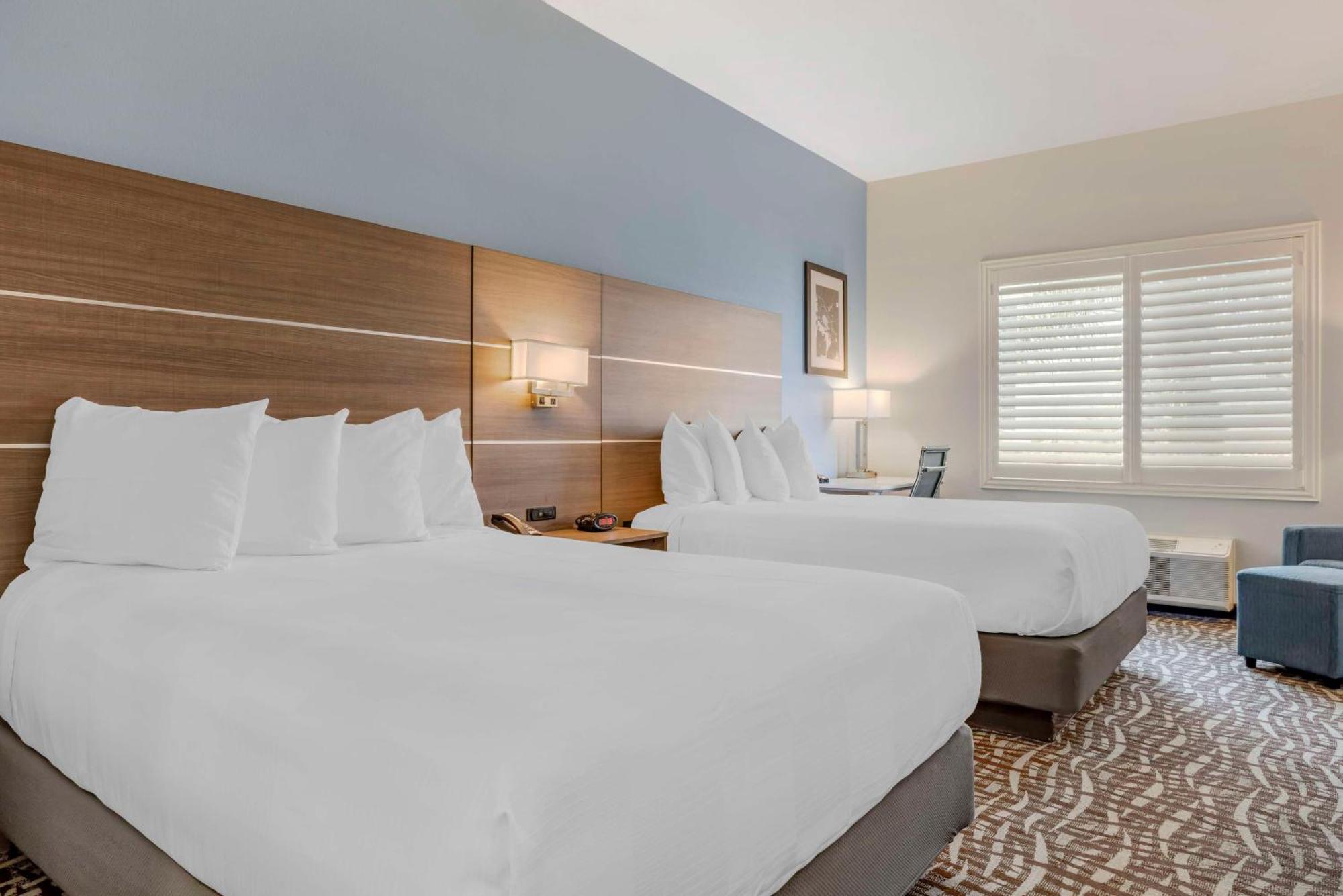 Best Western Plus Lake Elsinore Inn & Suites Luaran gambar