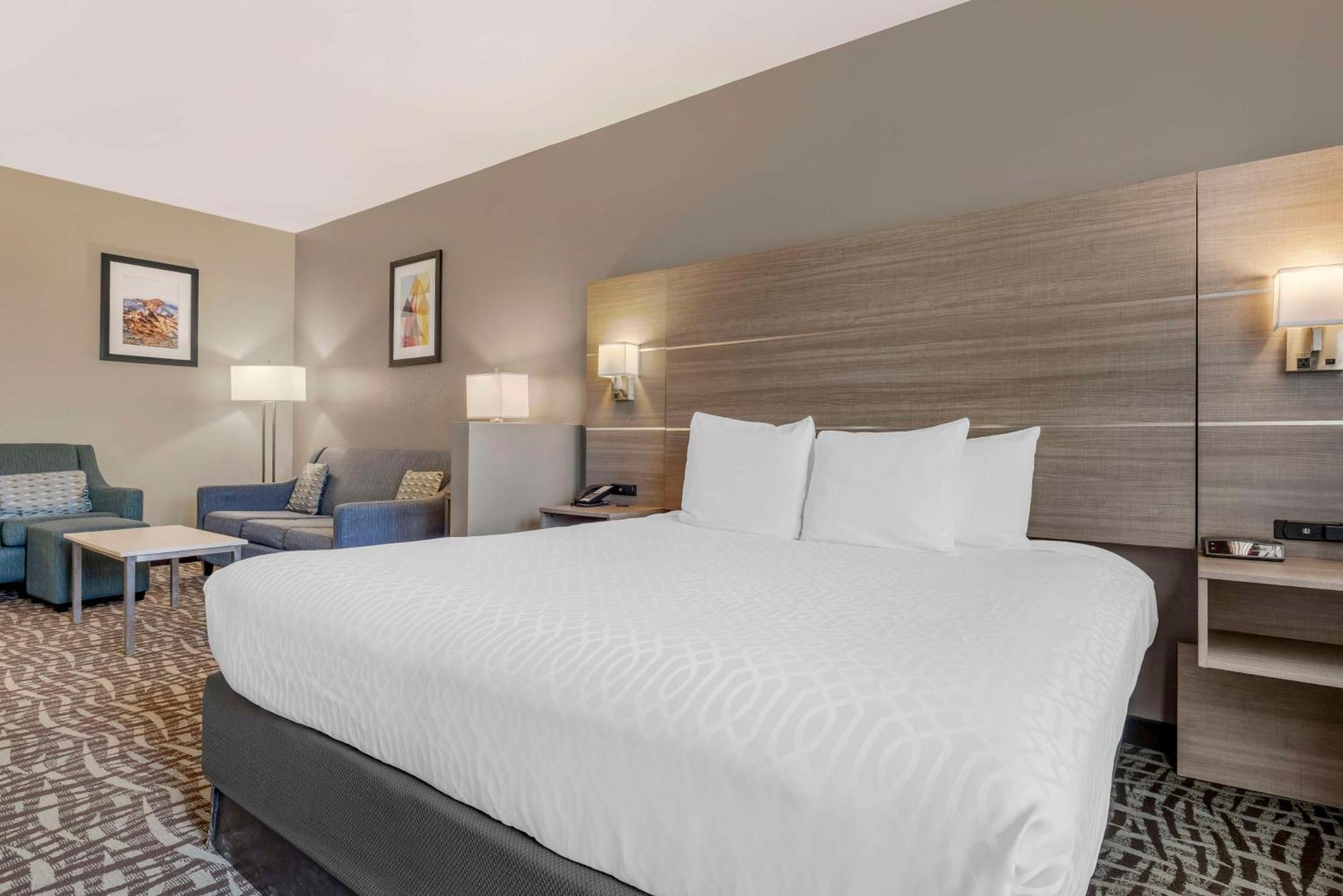 Best Western Plus Lake Elsinore Inn & Suites Luaran gambar