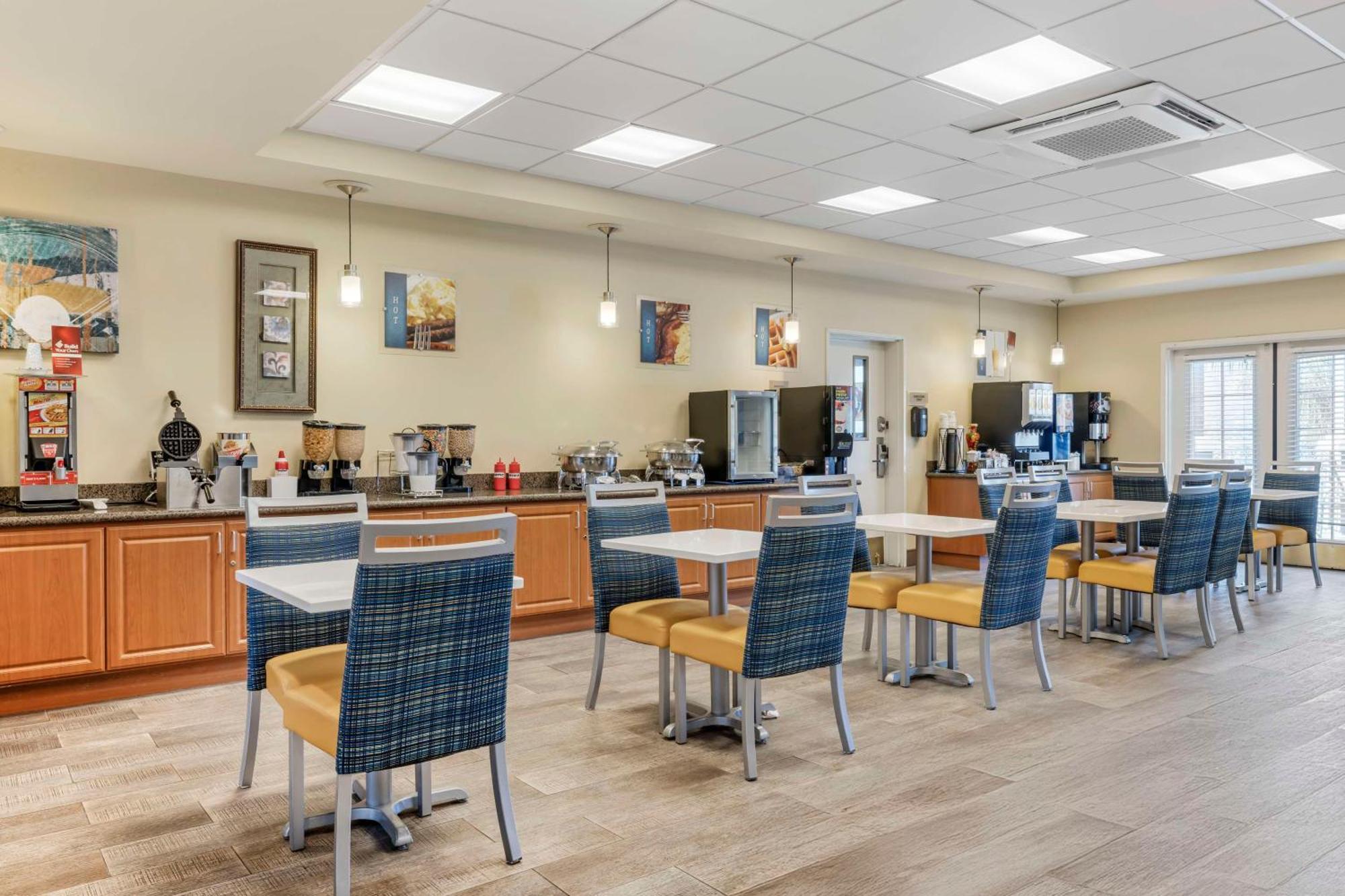 Best Western Plus Lake Elsinore Inn & Suites Luaran gambar